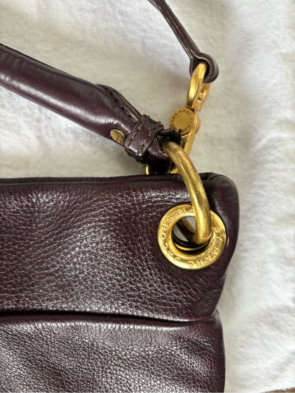 Marc by Marc Jacobs Hillier Hobo Shoulder Bag - Dark Plum - Picture 9 of 9